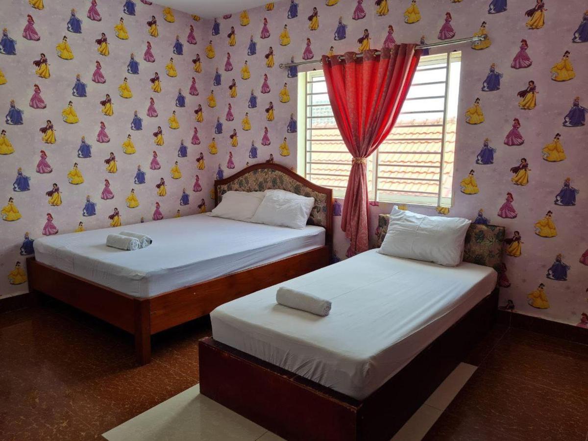 Soben Sensok Guesthouse พนมเปญ ภายนอก รูปภาพ